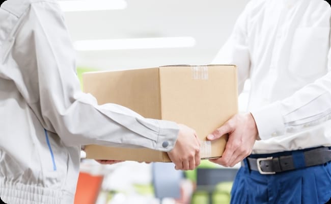 製品がお客様の手に渡る瞬間